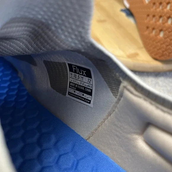 NEW Flux Adapt Runner Men Size 10.5 Running Shoes Gray Gum Sneakers Gym CrossFit - Picture 8 of 9